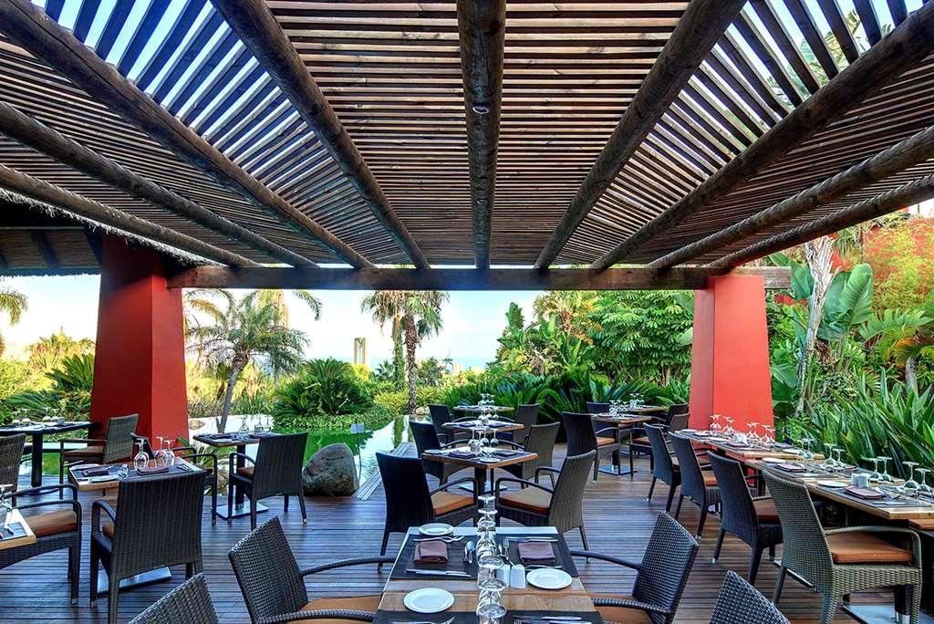 Asia Gardens Hotel & Thai Spa, A Royal Hideaway Hotel Finestrat Εστιατόριο φωτογραφία The restaurant at the hotel