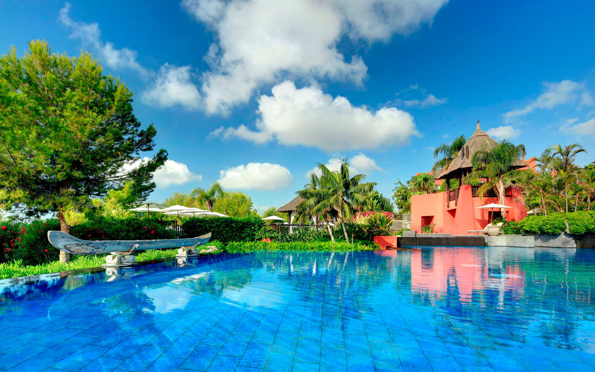 Asia Gardens Hotel & Thai Spa, A Royal Hideaway Hotel Finestrat Ανέσεις φωτογραφία The pool at the resort