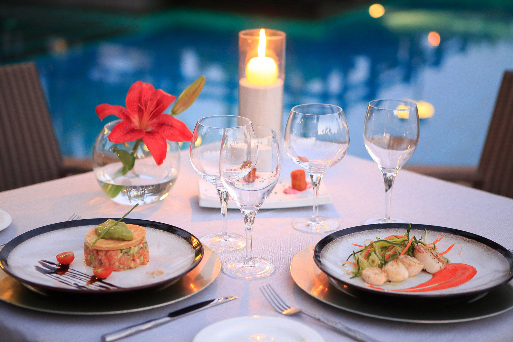 Asia Gardens Hotel & Thai Spa, A Royal Hideaway Hotel Finestrat Εξωτερικό φωτογραφία A dinner table at a restaurant