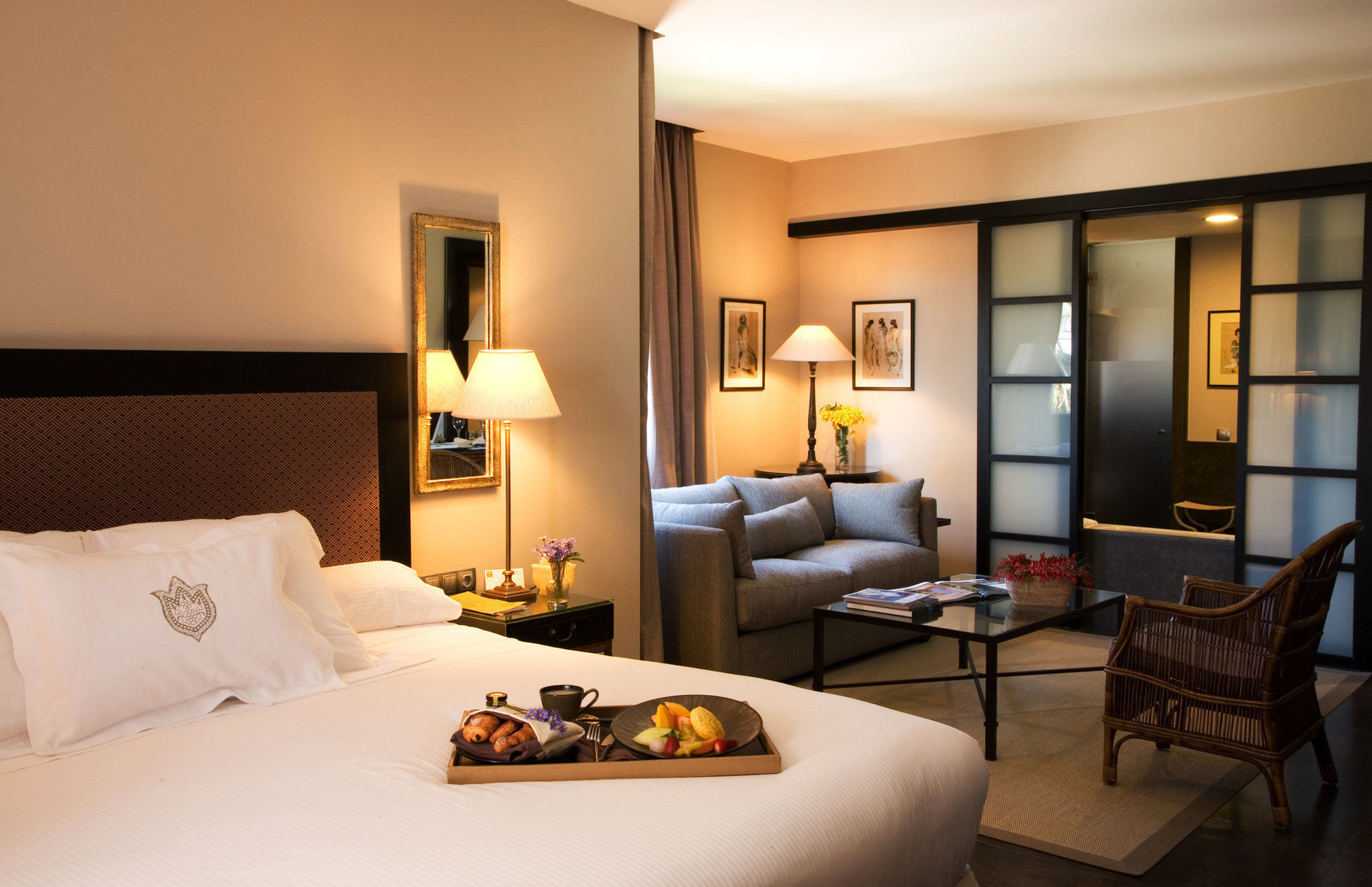 Asia Gardens Hotel & Thai Spa, A Royal Hideaway Hotel Finestrat Δωμάτιο φωτογραφία A room at the hotel